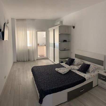 Sunny Apartment Eforie Bagian luar foto