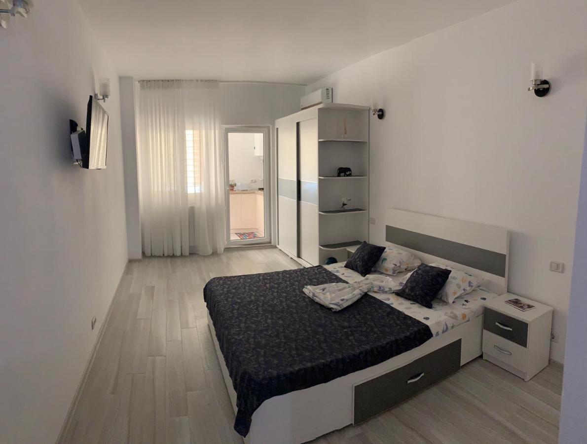 Sunny Apartment Eforie Bagian luar foto